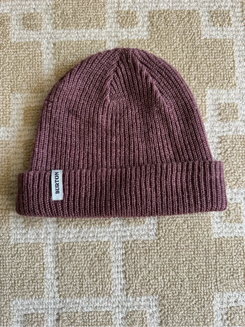 Burton Ribbed Knit Cuffed Beanie Hat Purple Pink Mauve Snowboarding One Size